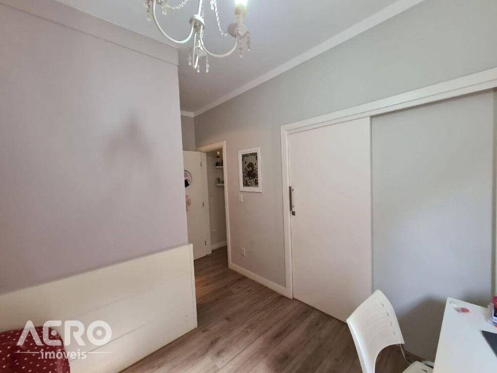 Casa de Condomínio à venda com 3 quartos, 330m² - Foto 3