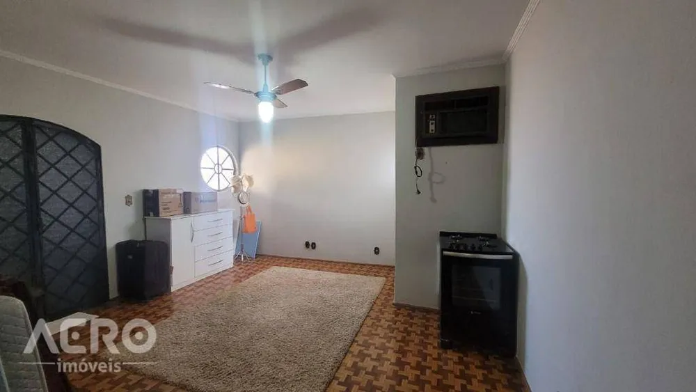 Casa, 4 quartos, 229 m² - Foto 1