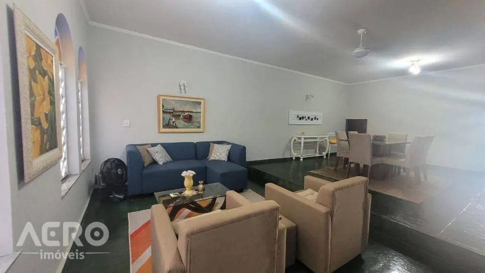 Casa, 4 quartos, 229 m² - Foto 2