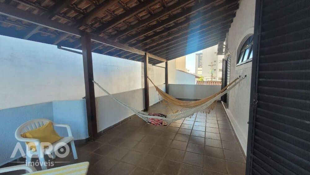 Casa, 4 quartos, 229 m² - Foto 3