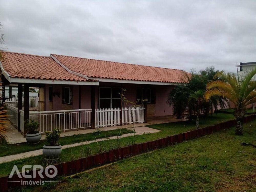 Casa à venda com 5 quartos, 243m² - Foto 4
