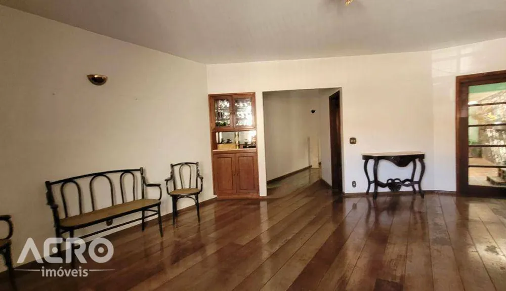 Casa, 4 quartos, 418 m² - Foto 2