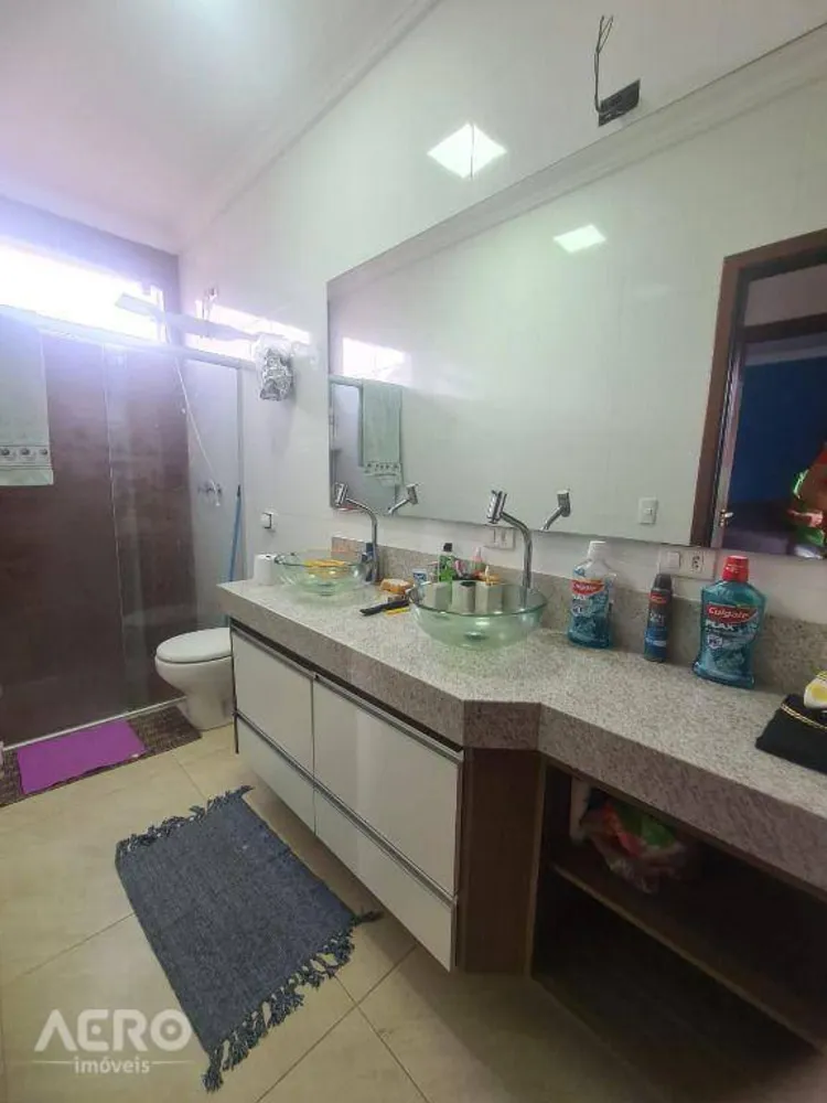 Casa, 3 quartos, 250 m² - Foto 5
