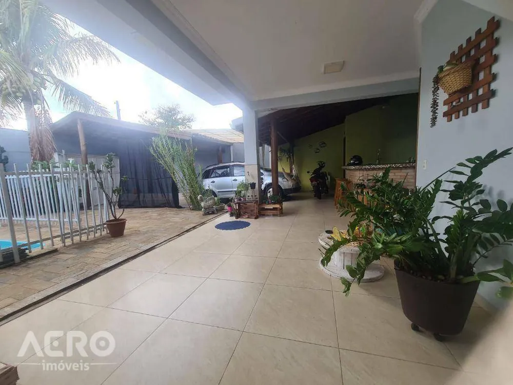 Casa, 3 quartos, 250 m² - Foto 2