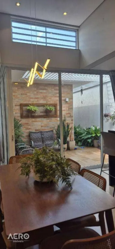 Casa, 3 quartos, 146 m² - Foto 2