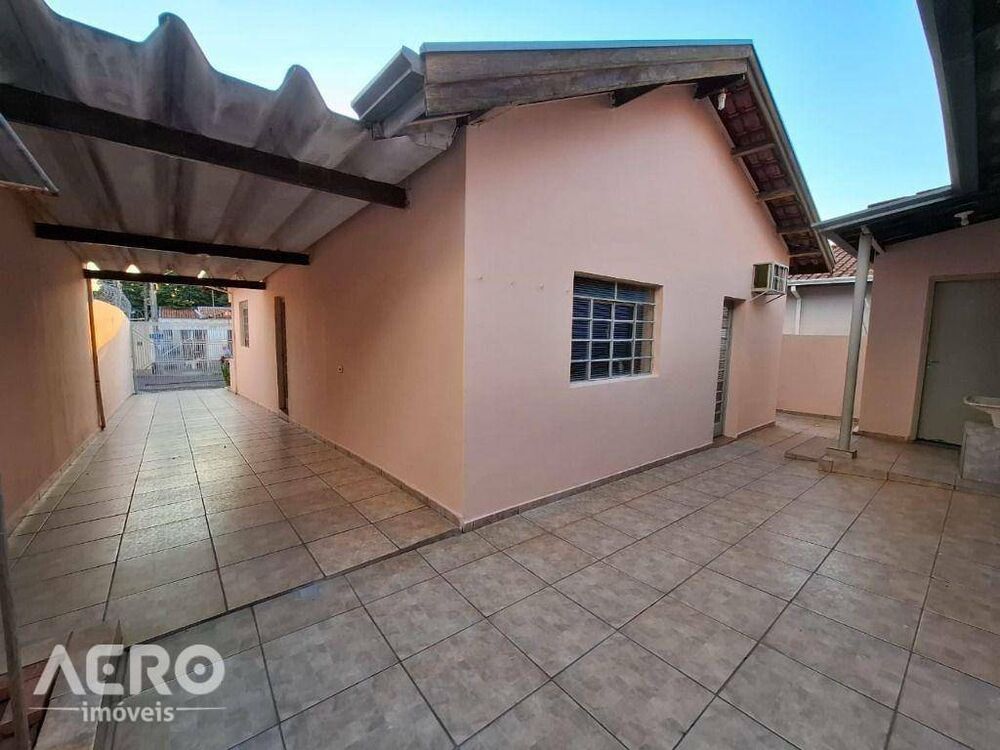 Casa para alugar com 2 quartos, 100m² - Foto 15