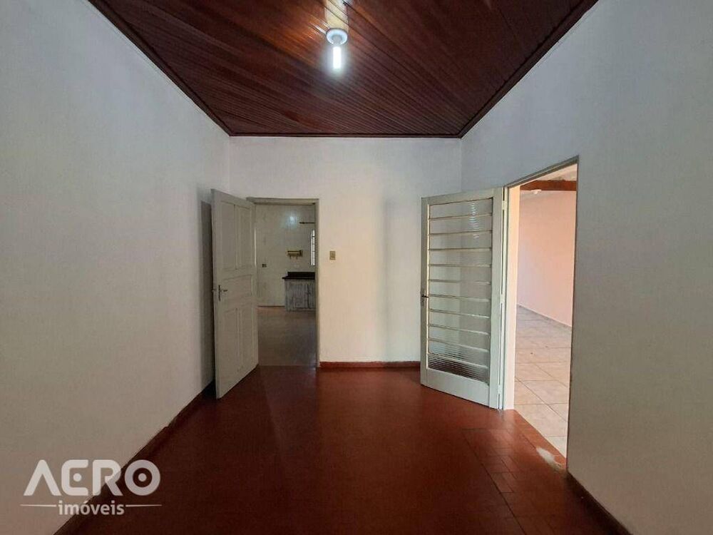 Casa para alugar com 2 quartos, 100m² - Foto 10