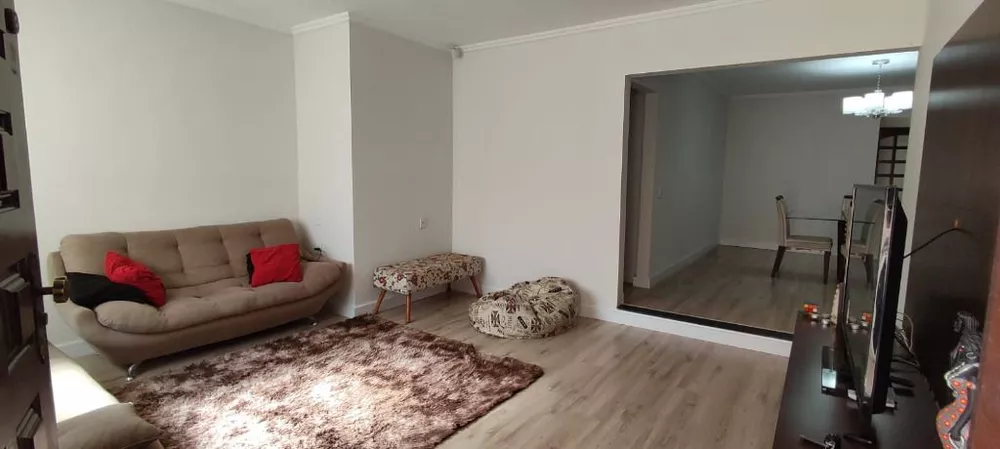 Casa à venda com 3 quartos, 260m² - Foto 4