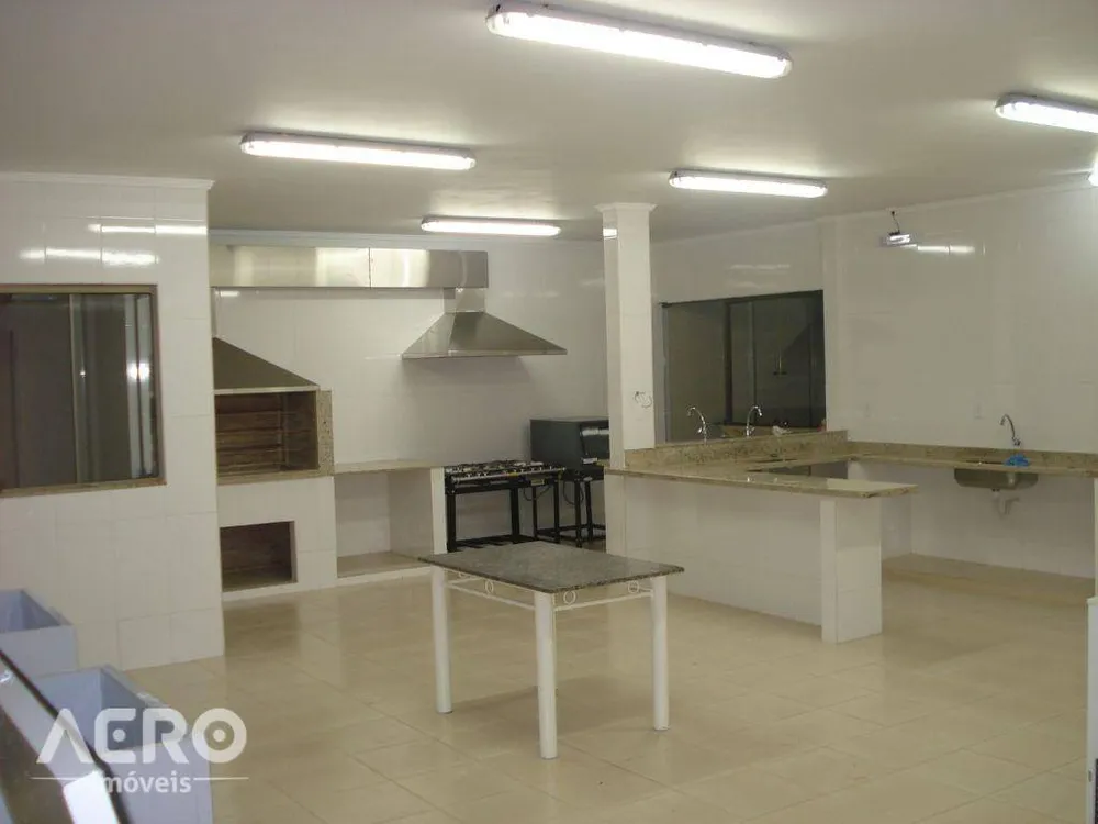 Loja-Salão, 980 m² - Foto 1