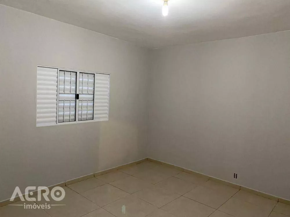 Casa à venda com 2 quartos, 105m² - Foto 3