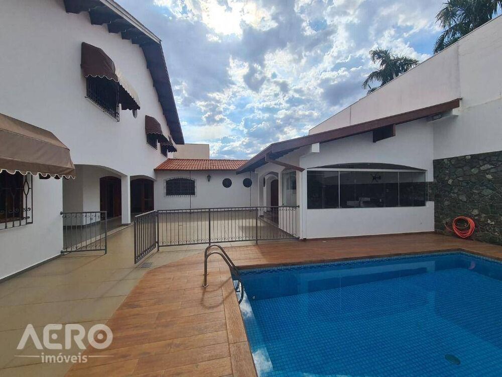 Casa, 4 quartos, 475 m² - Foto 1
