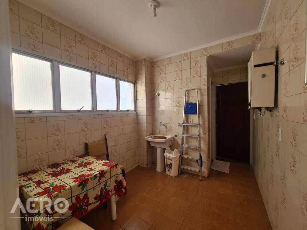 Apartamento à venda com 3 quartos, 107m² - Foto 6