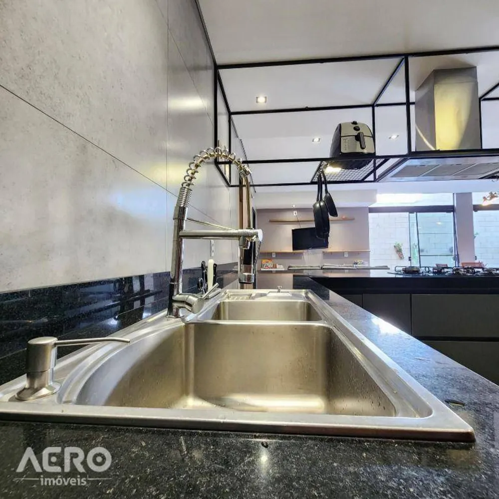 Casa, 3 quartos, 395 m² - Foto 2