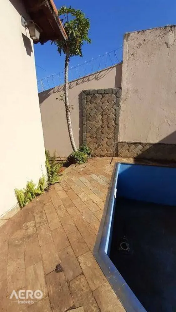 Casa, 3 quartos, 195 m² - Foto 2