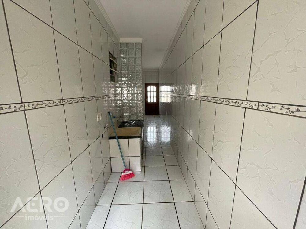 Casa à venda com 3 quartos, 165m² - Foto 6