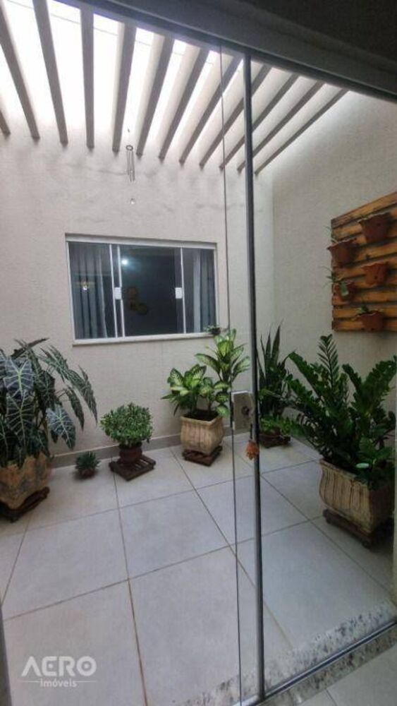 Casa à venda com 2 quartos, 77m² - Foto 12