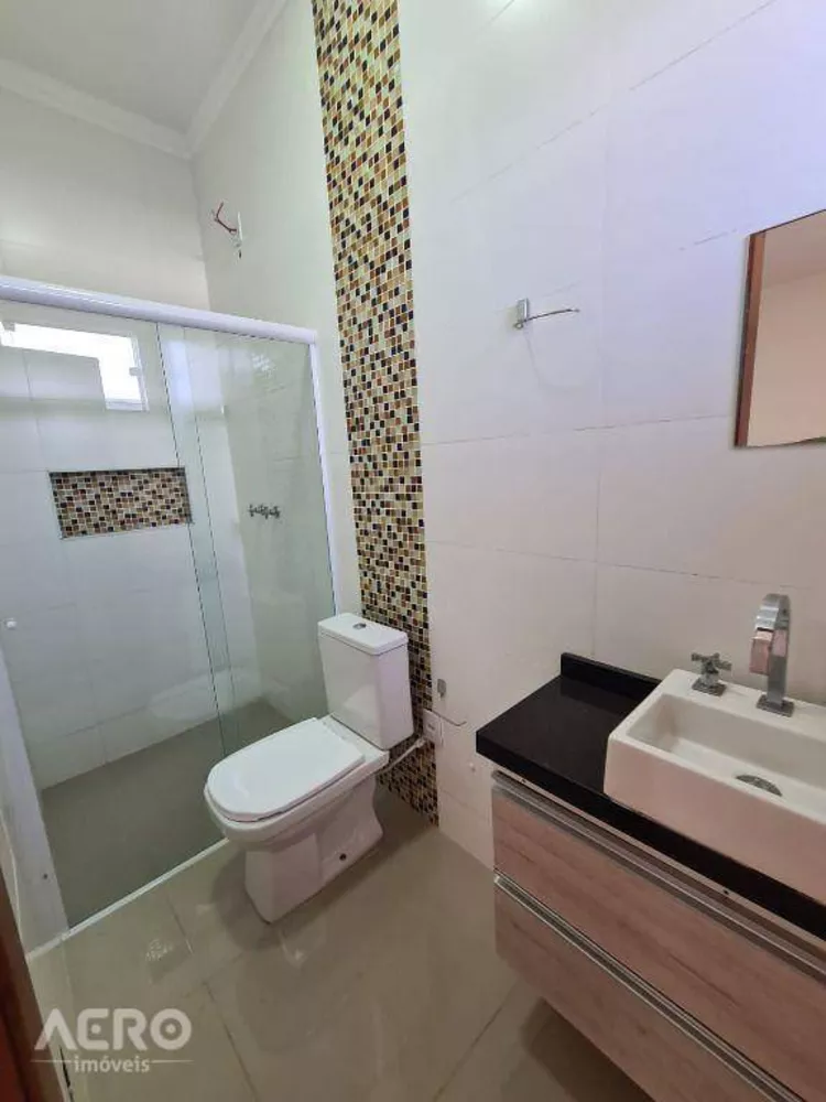 Casa de Condomínio à venda com 3 quartos, 240m² - Foto 4