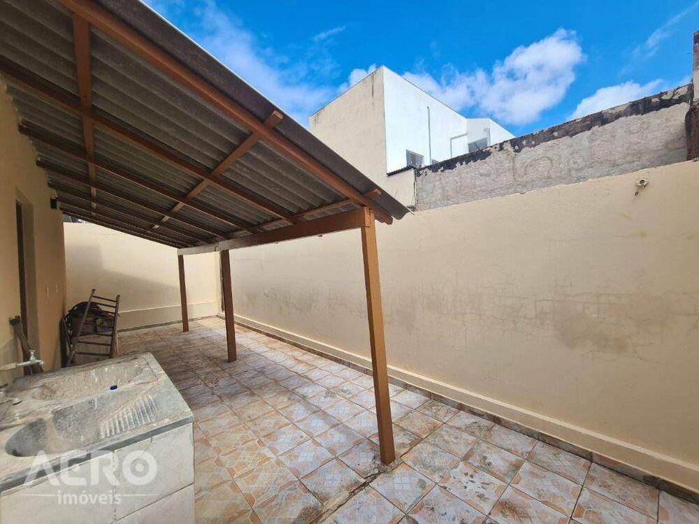 Casa à venda com 3 quartos, 89m² - Foto 6