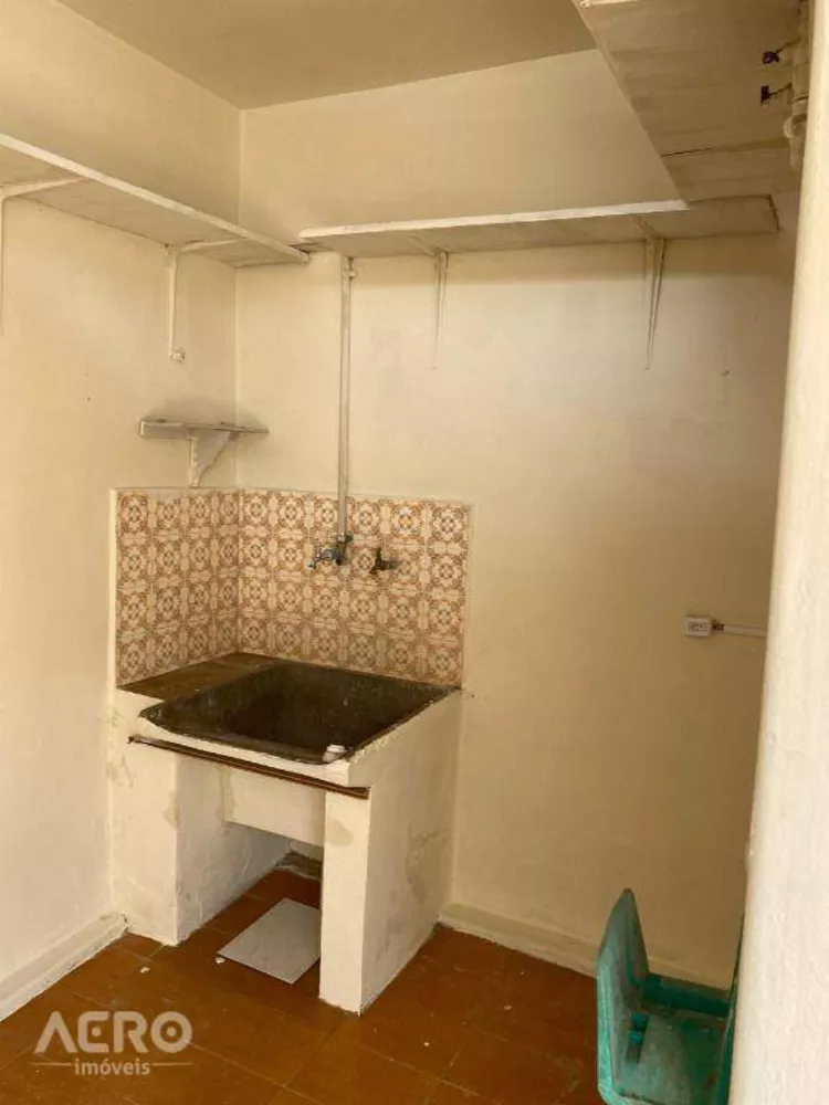 Casa para alugar com 3 quartos, 261m² - Foto 6