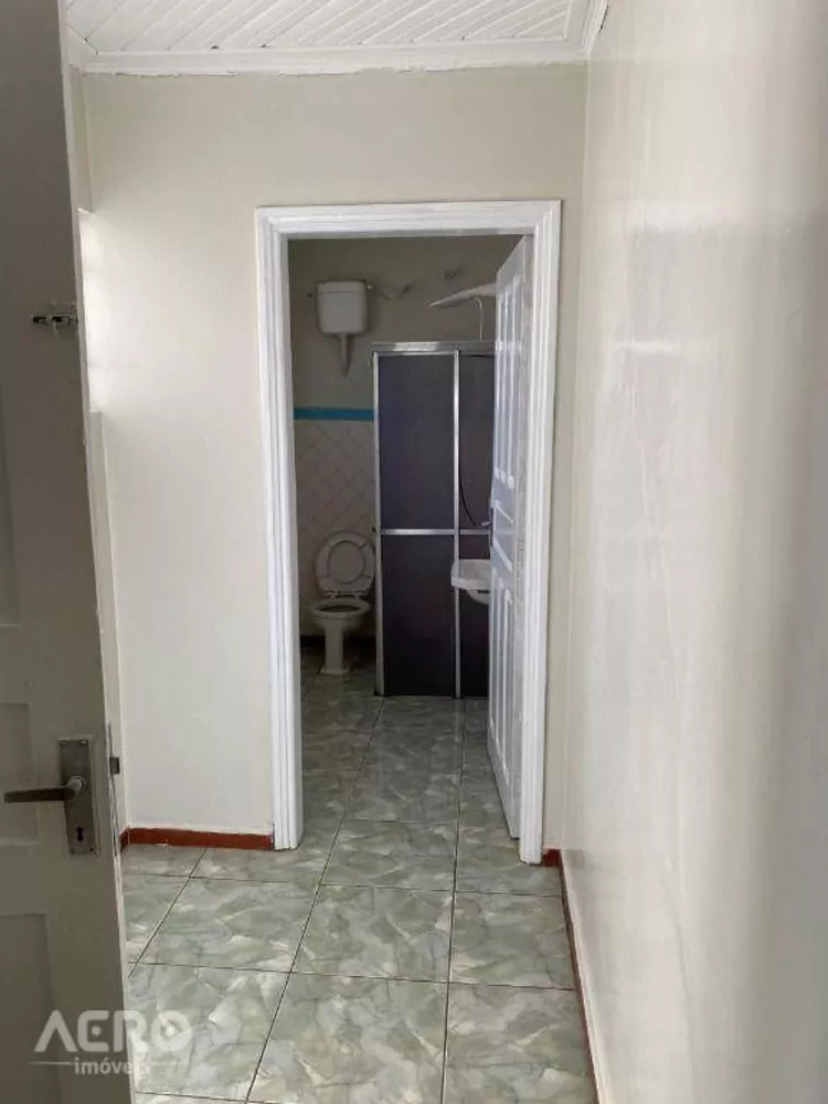 Casa para alugar com 3 quartos, 261m² - Foto 8