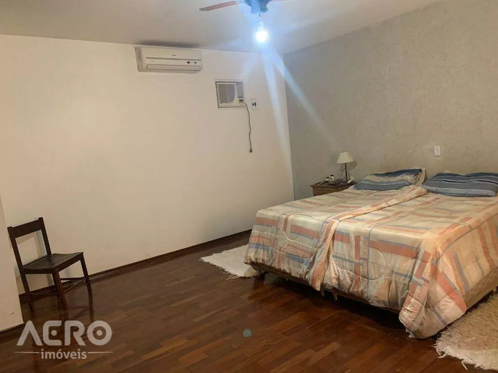 Casa à venda com 3 quartos, 234m² - Foto 16