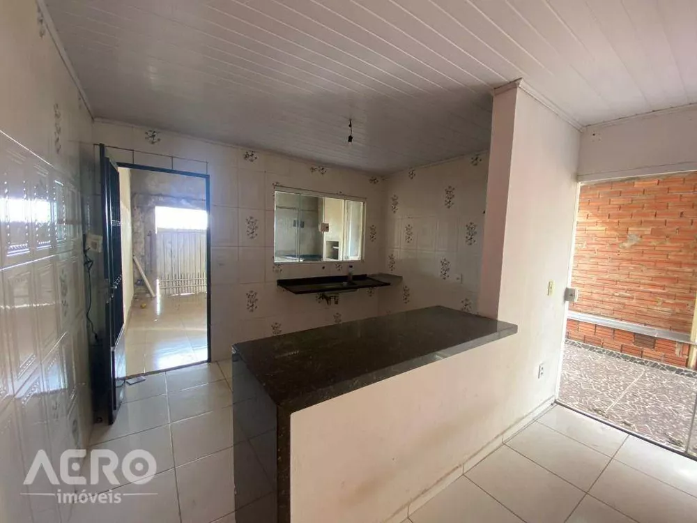 Casa à venda com 2 quartos, 98m² - Foto 3