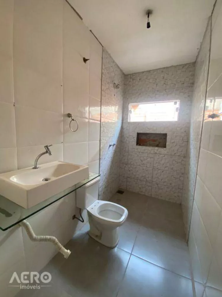 Casa à venda com 2 quartos, 98m² - Foto 4