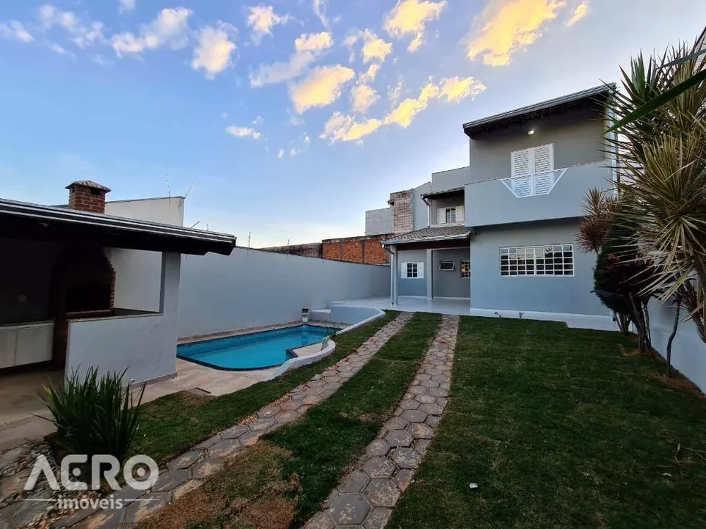 Casa, 3 quartos, 200 m² - Foto 3
