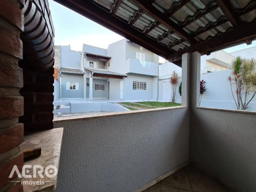 Casa, 3 quartos, 200 m² - Foto 9
