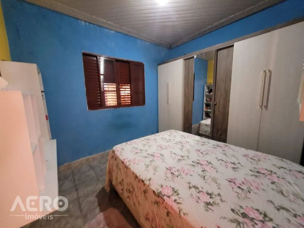 Casa, 3 quartos, 200 m² - Foto 2