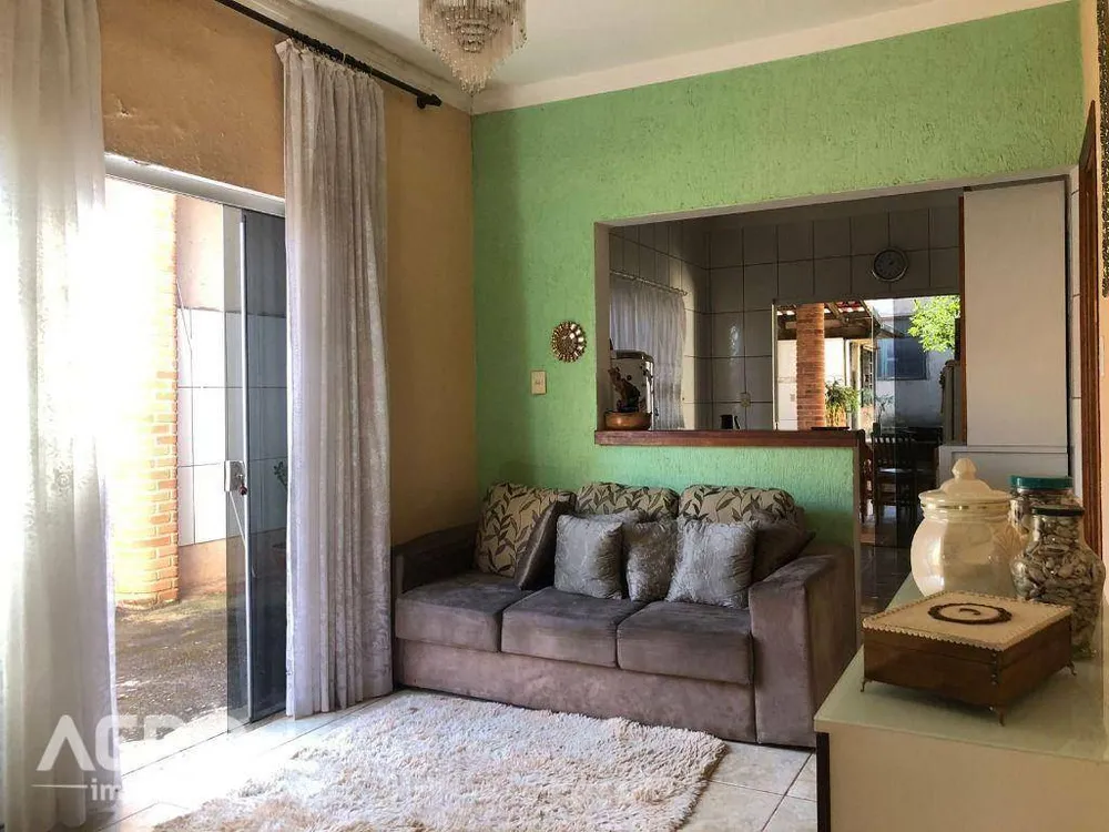 Casa, 4 quartos, 227 m² - Foto 3