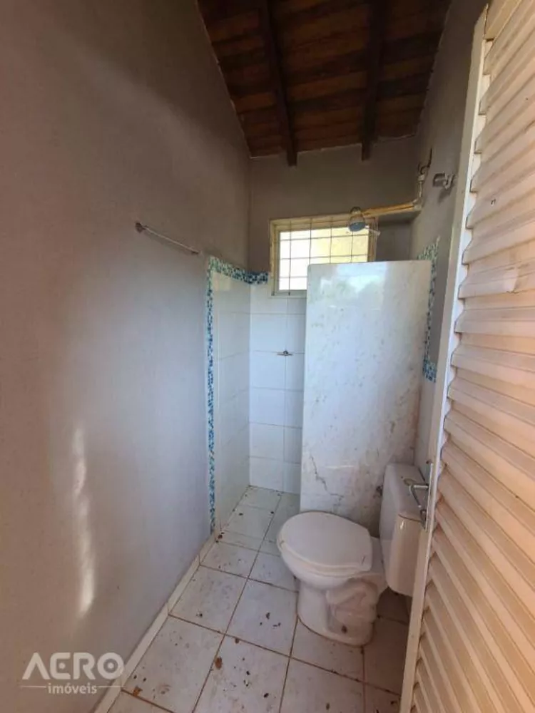 Casa de Condomínio à venda com 3 quartos, 200m² - Foto 2