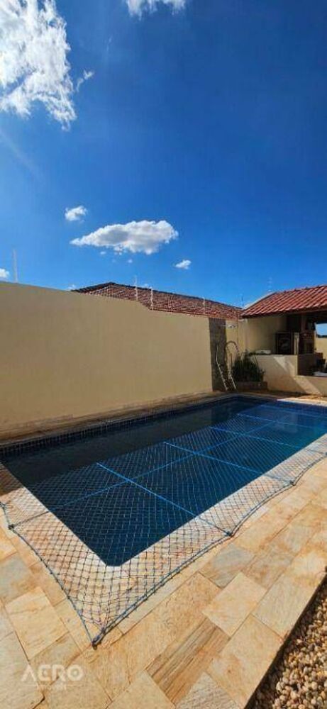 Casa à venda com 4 quartos, 245m² - Foto 7