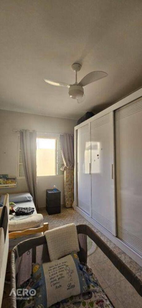Casa à venda com 4 quartos, 245m² - Foto 26