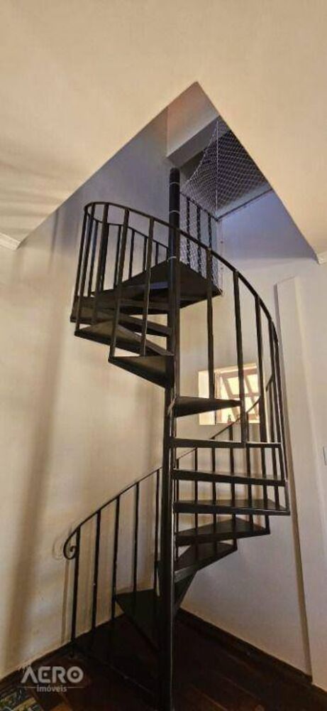 Casa à venda com 4 quartos, 245m² - Foto 33