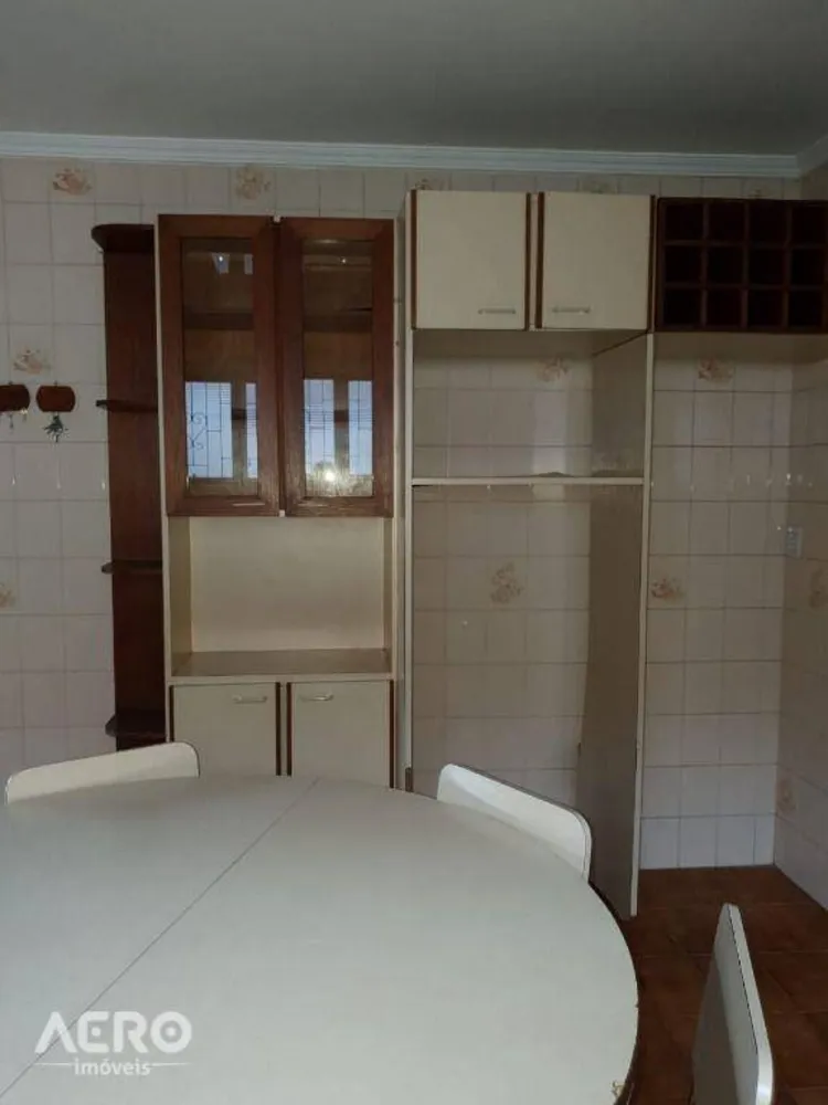 Casa, 6 quartos, 218 m² - Foto 11