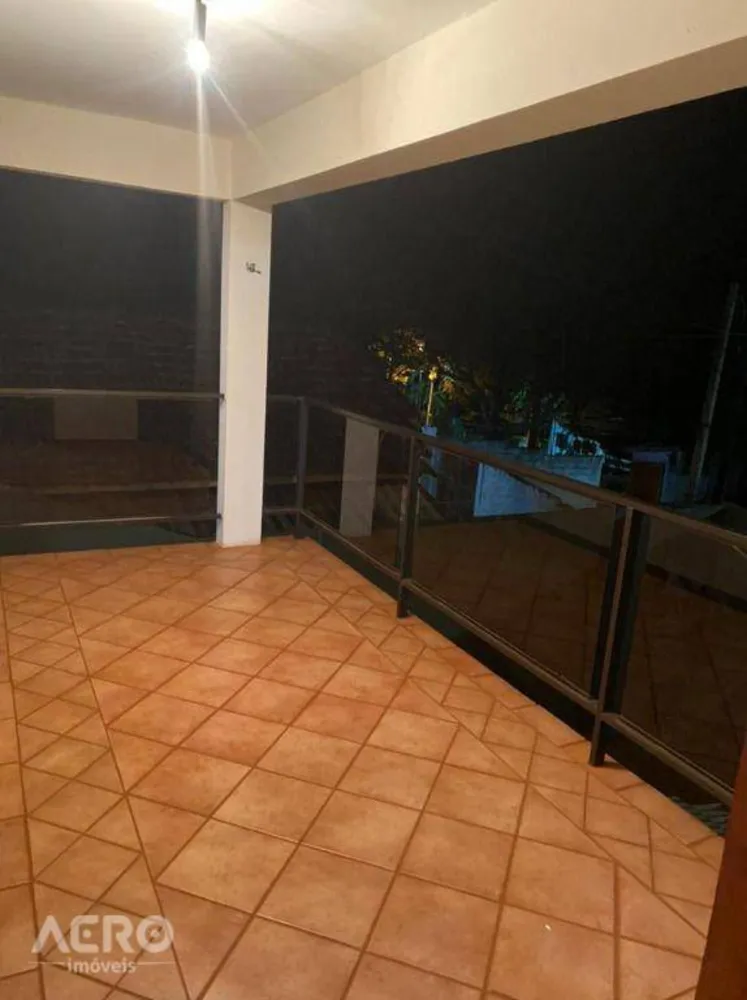Casa, 3 quartos, 300 m² - Foto 3