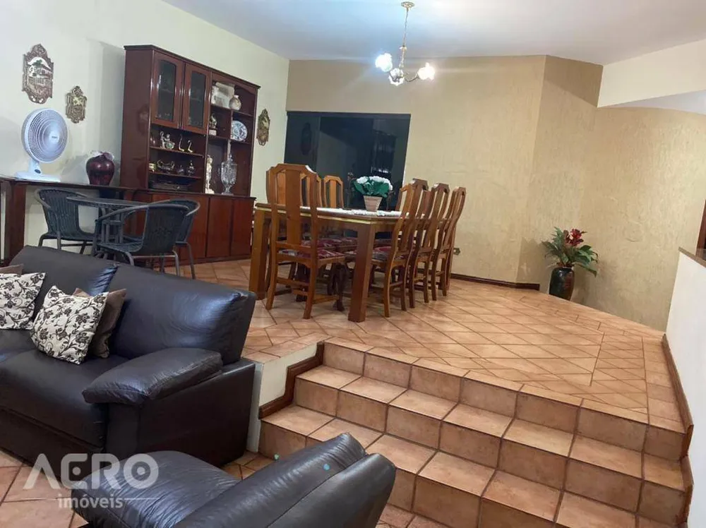 Casa, 3 quartos, 300 m² - Foto 4