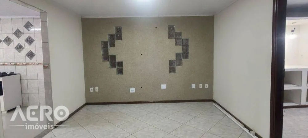 Casa, 3 quartos, 162 m² - Foto 2