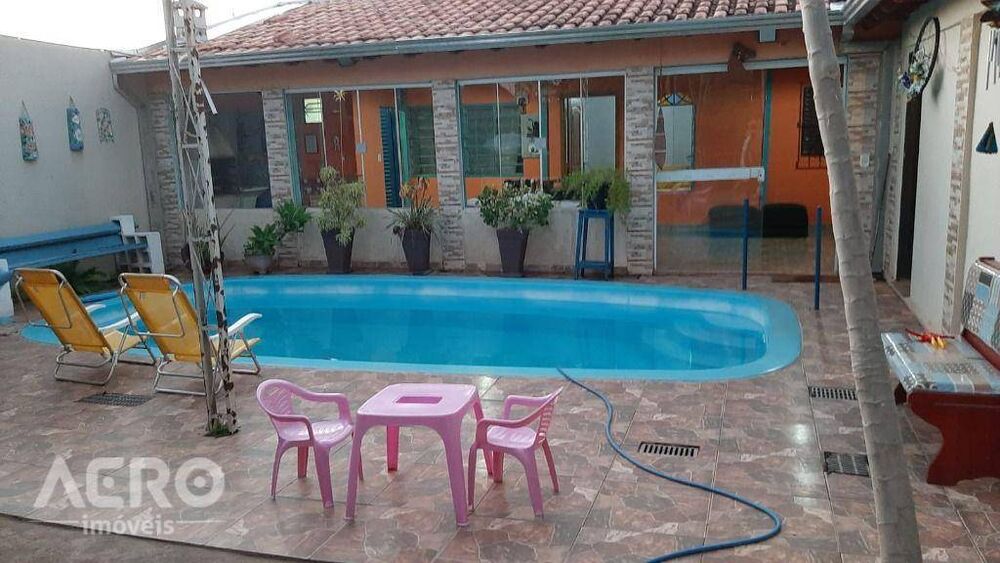 Casa, 2 quartos, 108 m² - Foto 1