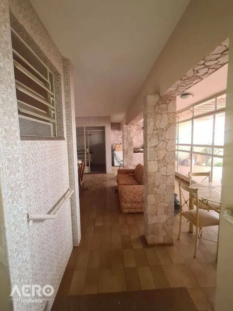 Casa, 3 quartos, 2230 m² - Foto 4