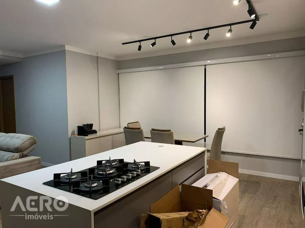 Apartamento à venda com 2 quartos, 64m² - Foto 1