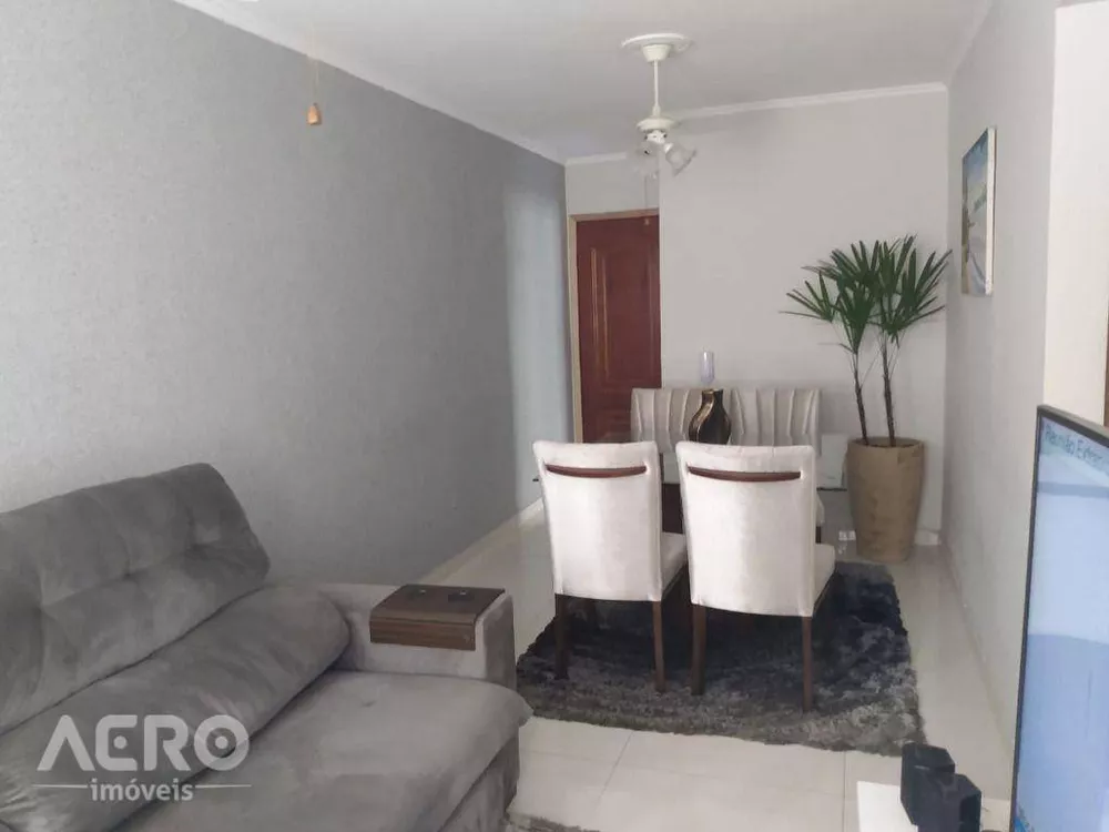 Apartamento à venda com 2 quartos, 54m² - Foto 2