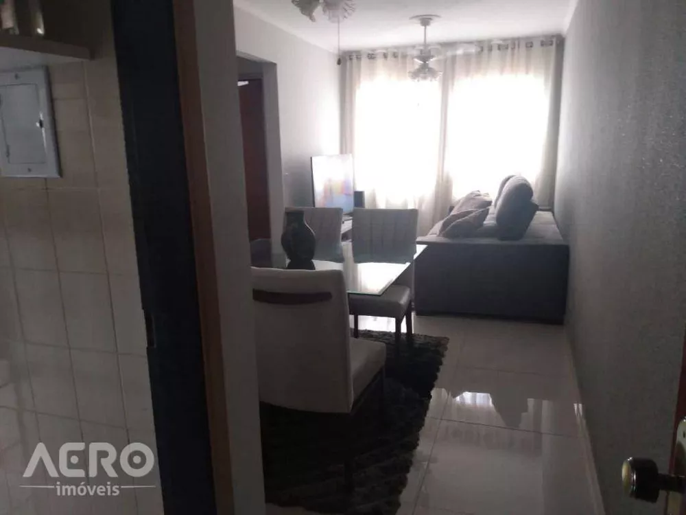 Apartamento à venda com 2 quartos, 54m² - Foto 3