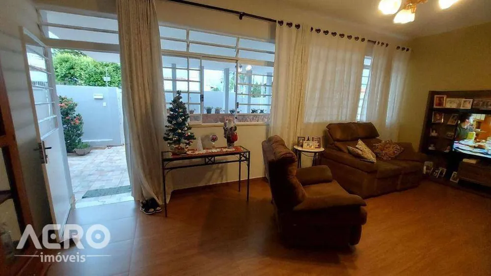 Casa, 3 quartos, 191 m² - Foto 3