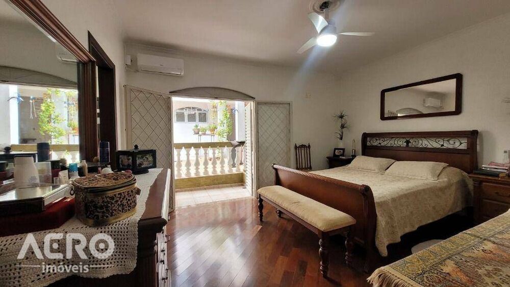 Casa, 3 quartos, 341 m² - Foto 8