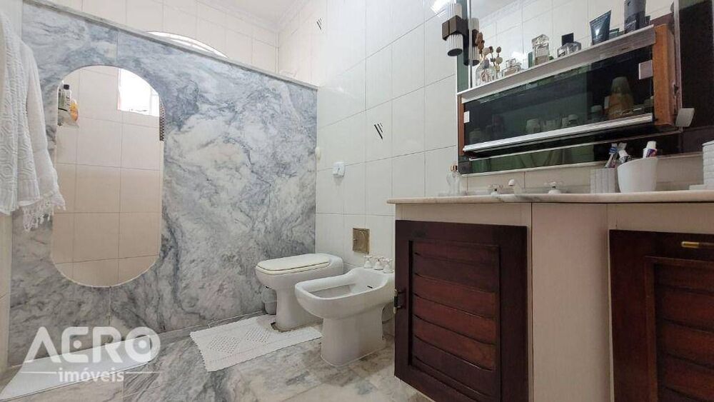 Casa, 3 quartos, 341 m² - Foto 11