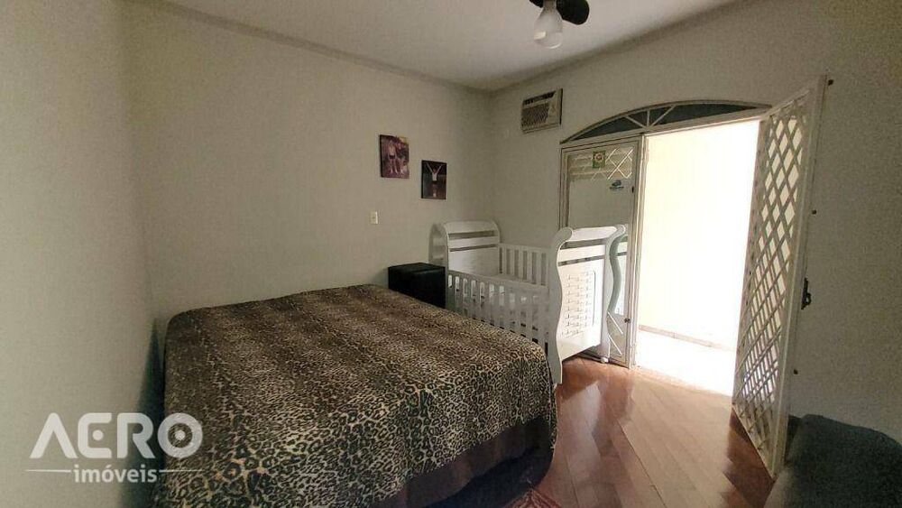 Casa, 3 quartos, 341 m² - Foto 17