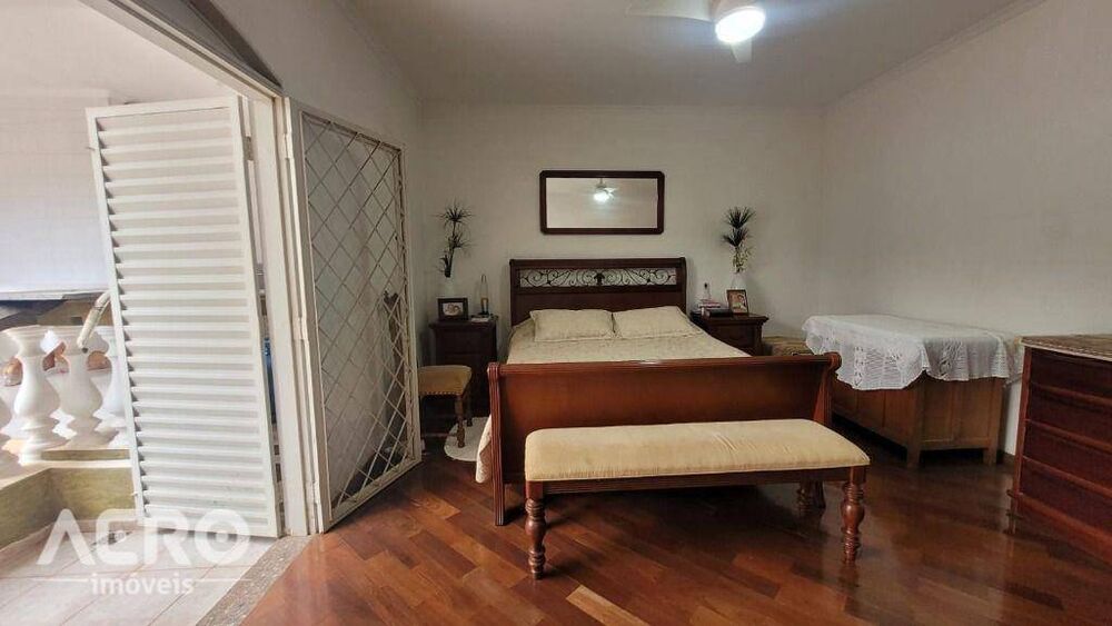 Casa, 3 quartos, 341 m² - Foto 10