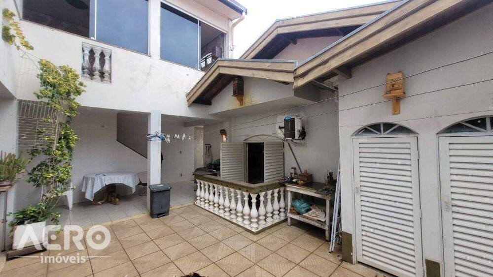 Casa, 3 quartos, 341 m² - Foto 28